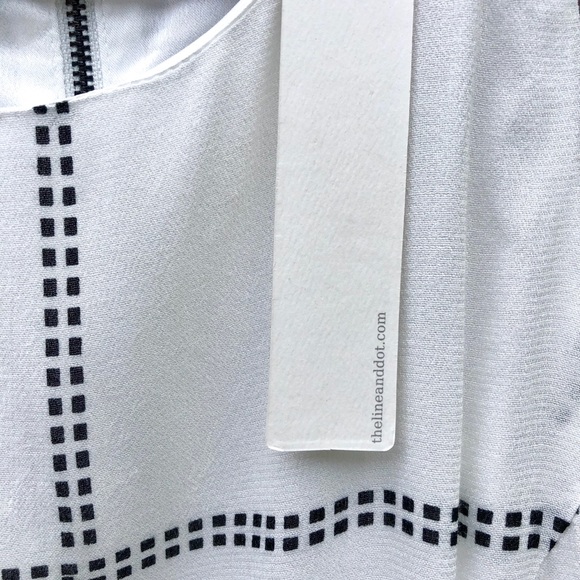 *Line & Dot | Ryder Pleat Maxi Dress Size M - Picture 11 of 11